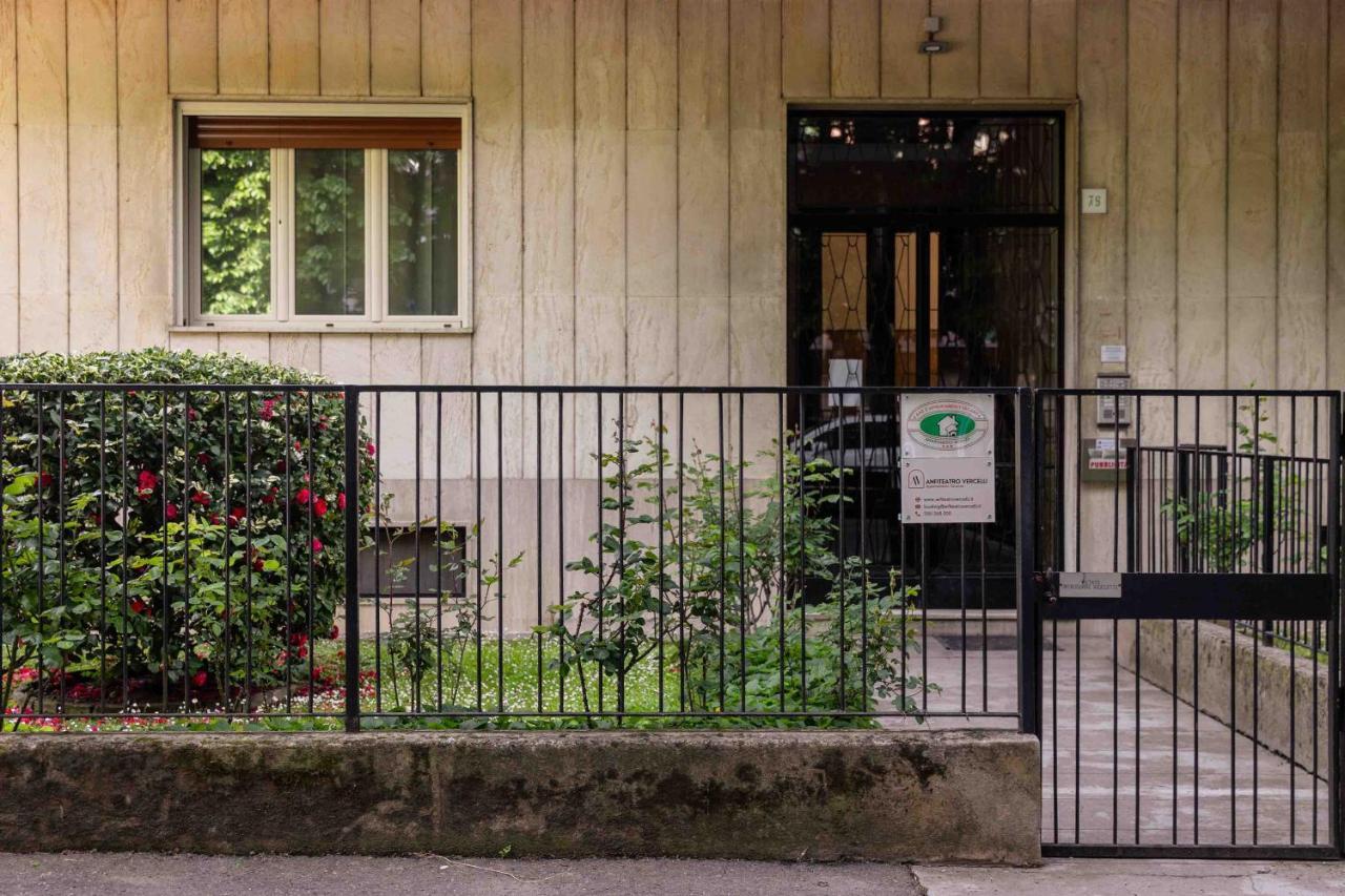 L'Anfiteatro Lägenhet Vercelli Exteriör bild